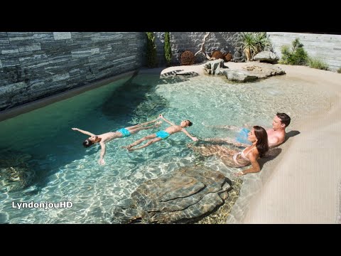 Piscina de ensueño en casa de campo junto al lago