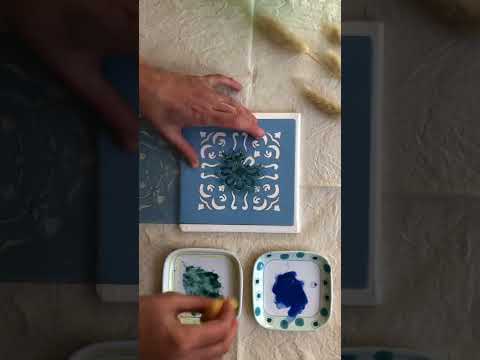 Descubre los mejores azulejos pintados a mano en Sevilla