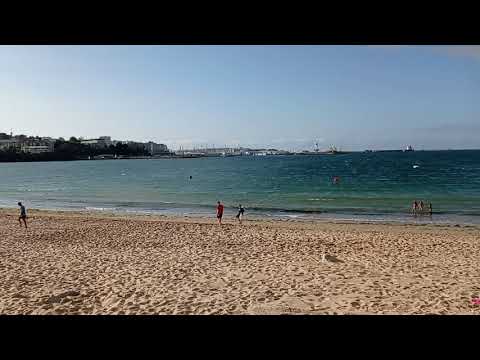 Descubre la impresionante Playa de Santa Cristina en Coruña