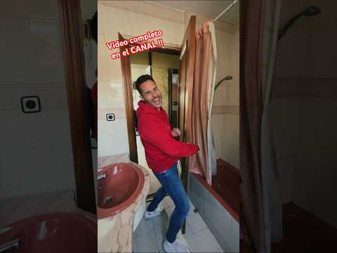 Optimiza el espacio de tu baño con una puerta corredera