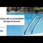 Cómo aumentar la alcalinidad del agua de la piscina correctamente