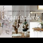 Organiza tus collares con estilo: ideas de colgadores para tu joyero