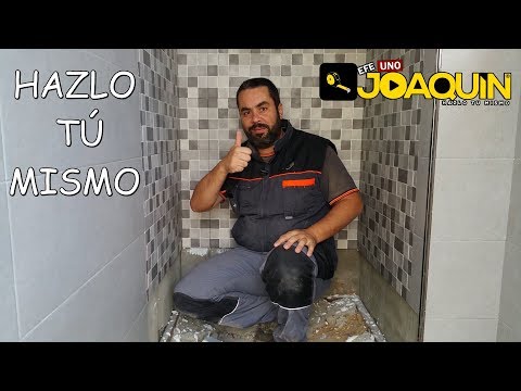 Consejos para la correcta instalación de azulejos en el baño