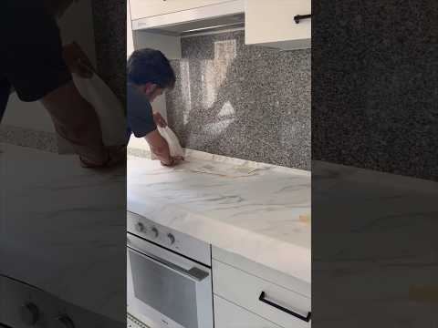 Renueva tu cocina con papel vinílico: una opción práctica y estilizada