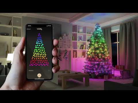 El encanto moderno: Un árbol de Navidad brillante con luces LED