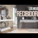 La elegancia y modernidad del recibidor de cristal y acero