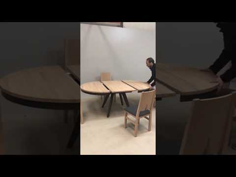 La versatilidad de las mesas extensibles con patas deslizantes