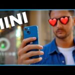 El nuevo iPhone 13 mini en color azul: un vistazo a la última joya de Apple